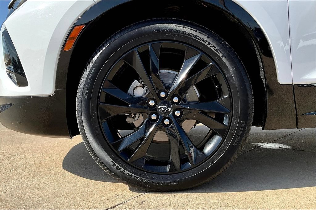 Used 2019 Chevrolet Blazer RS w/ Sun and Wheels Package FWD image 10