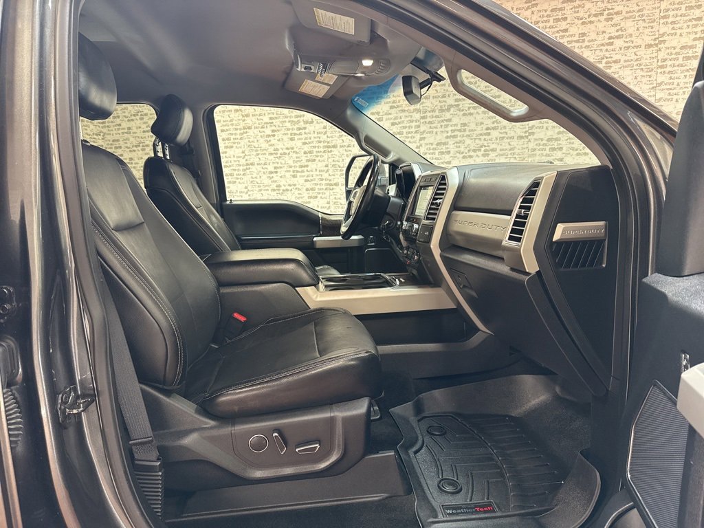 Used 2017 Ford F250 Lariat w/ Lariat Value Package image 11