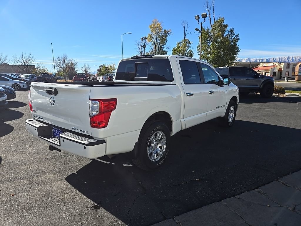 Used 2019 Nissan Titan SV w/ SV Convenience Package image 5