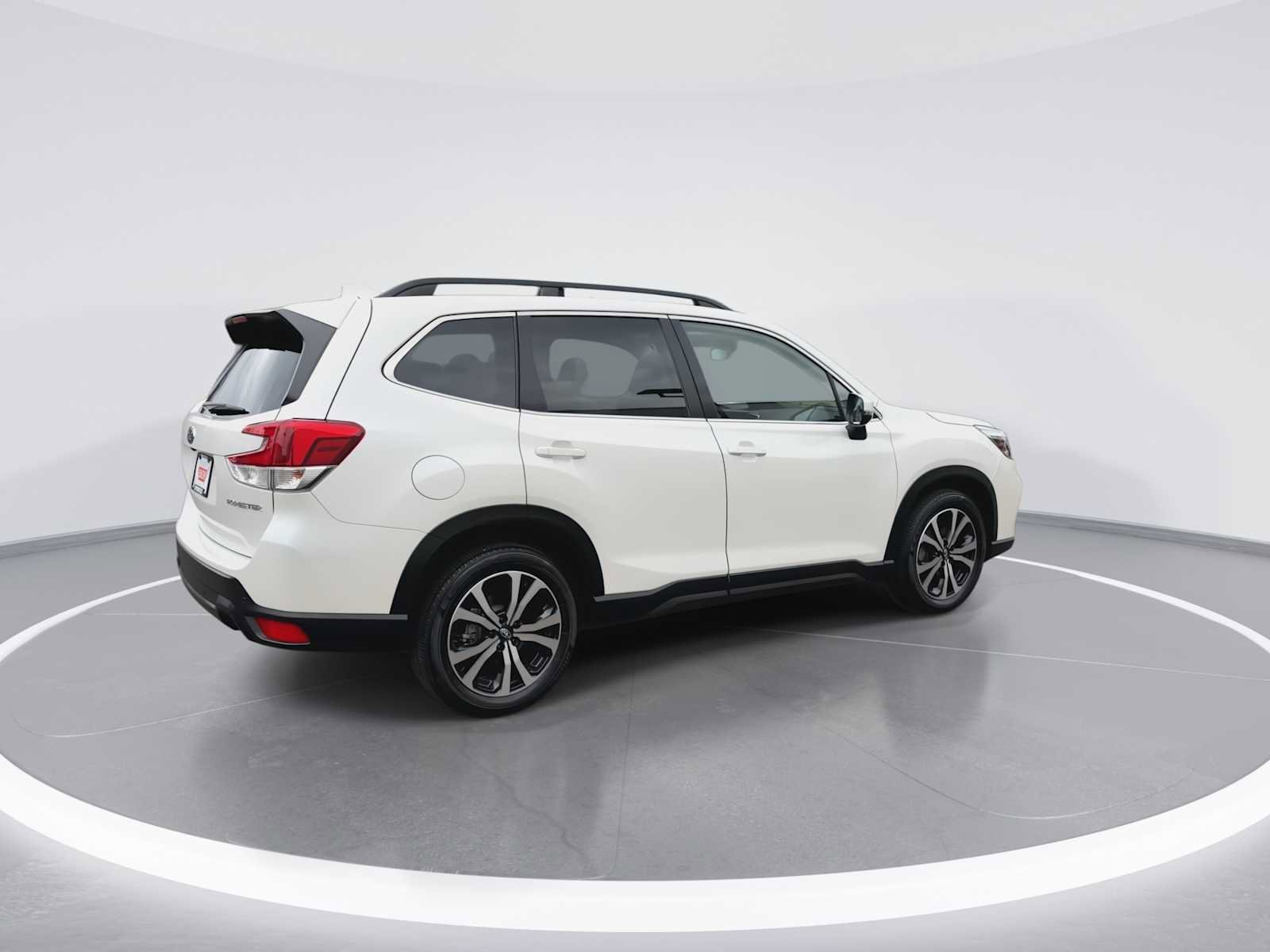 Used 2019 Subaru Forester Limited AWD/4WD image 8