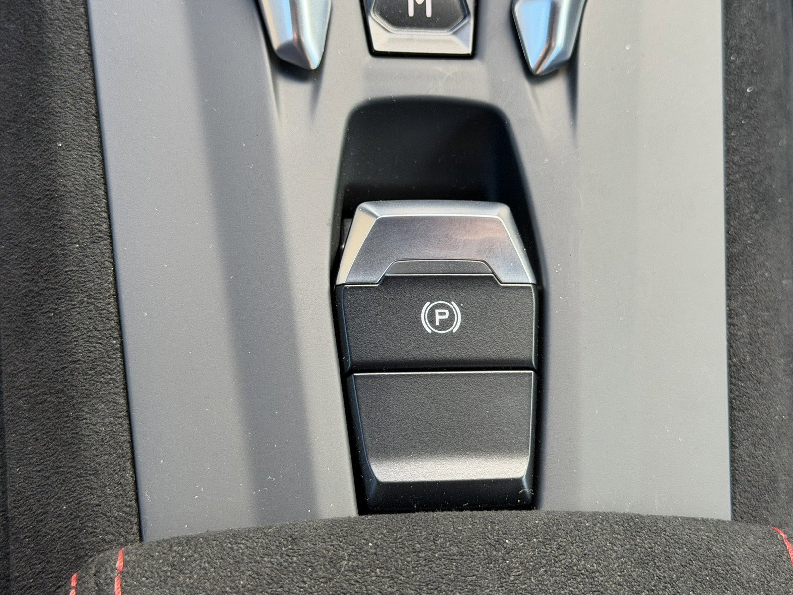 Used 2024 Lamborghini Huracan STO RWD image 18