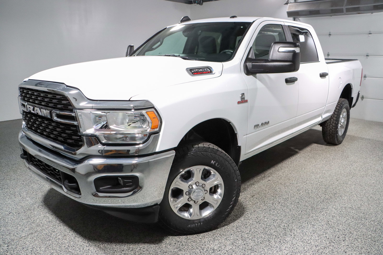 Used 2023 RAM 2500 Big Horn w/ Cold Weather Group AWD/4WD image 31