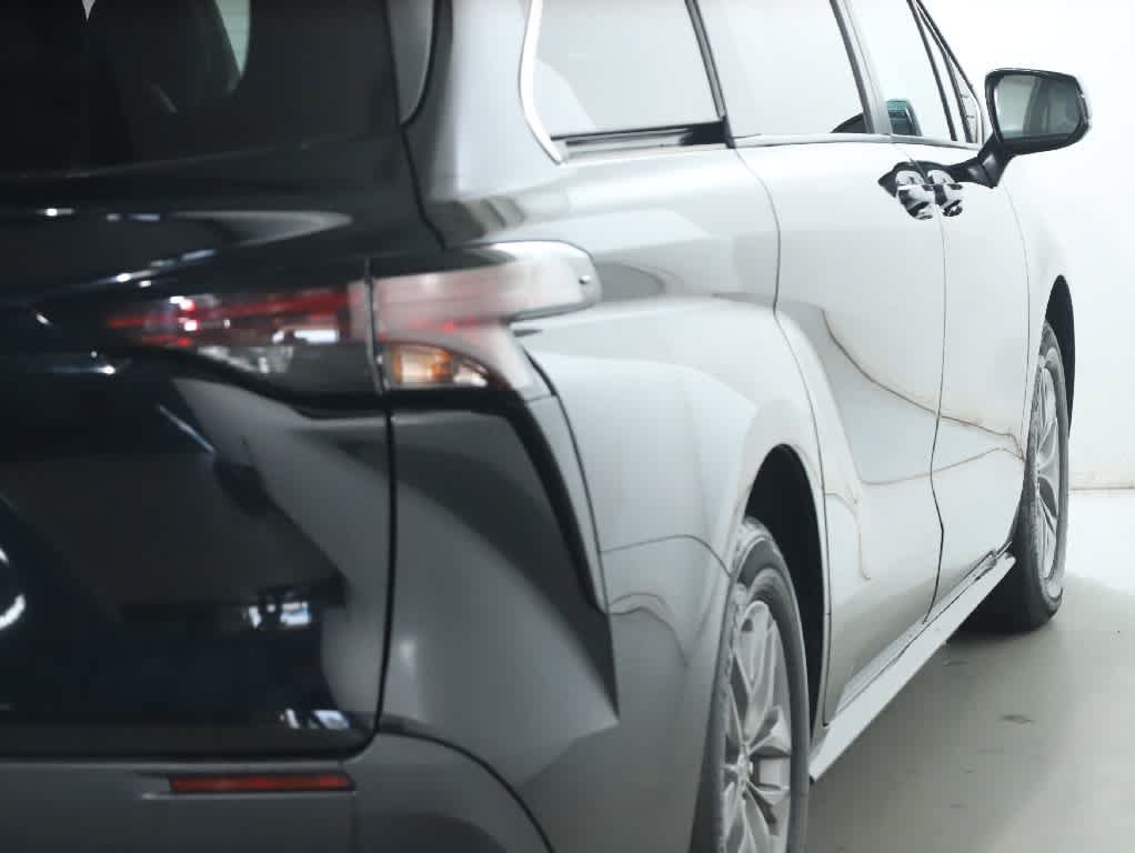 Certified 2026 Toyota Sienna LE AWD/4WD image 41