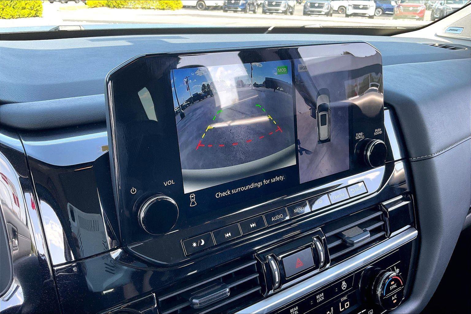 Certified 2024 Nissan Pathfinder SL w/ SL Premium Package image 22