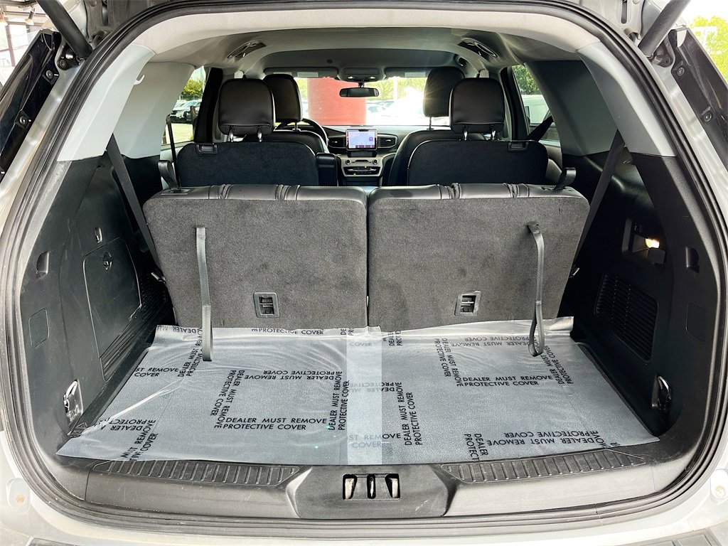 Used 2023 Ford Explorer XLT w/ Equipment Group 202A image 24