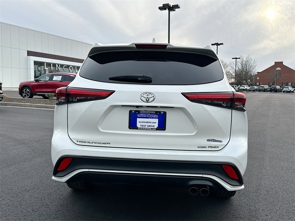 Used 2021 Toyota Highlander XSE image 15