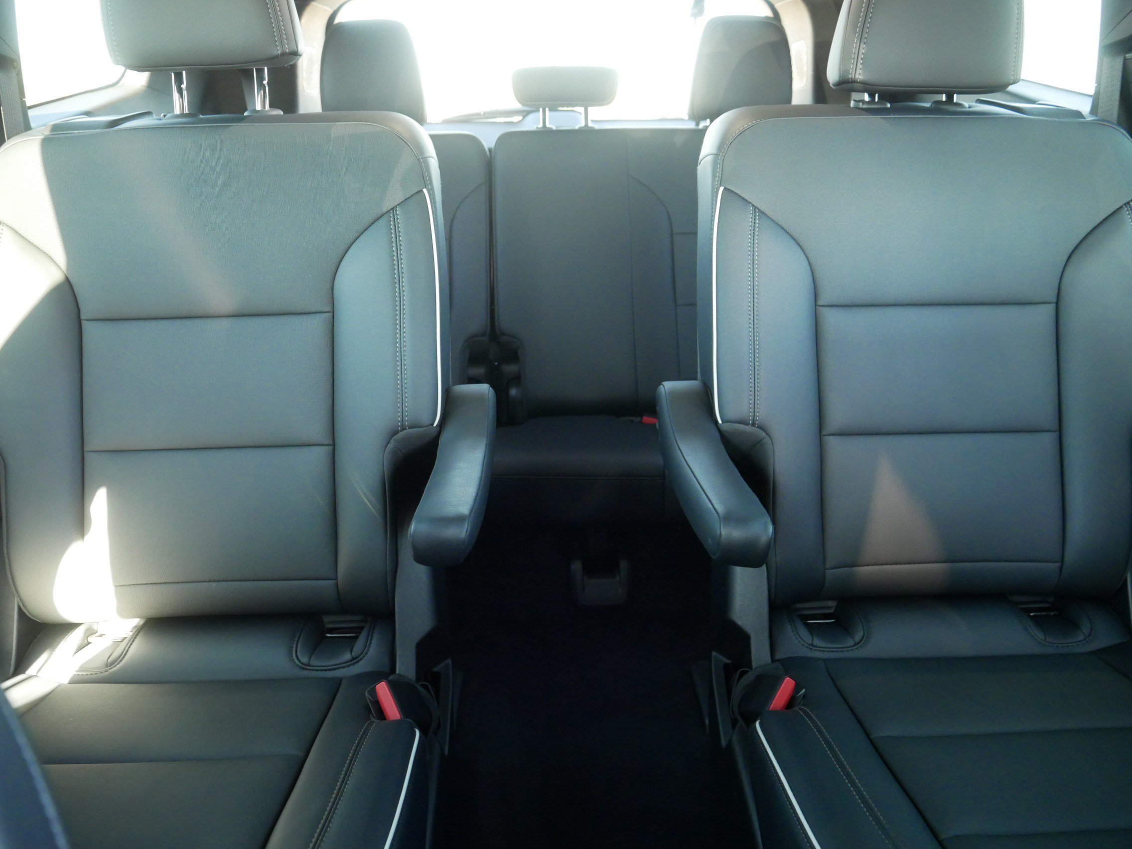 Used 2026 Buick Enclave Preferred AWD/4WD image 13