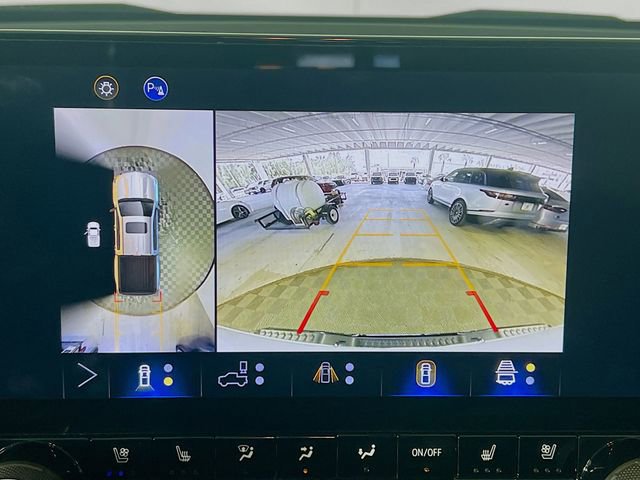 Used 2025 Chevrolet Colorado ZR2 w/ Technology Package AWD/4WD image 22