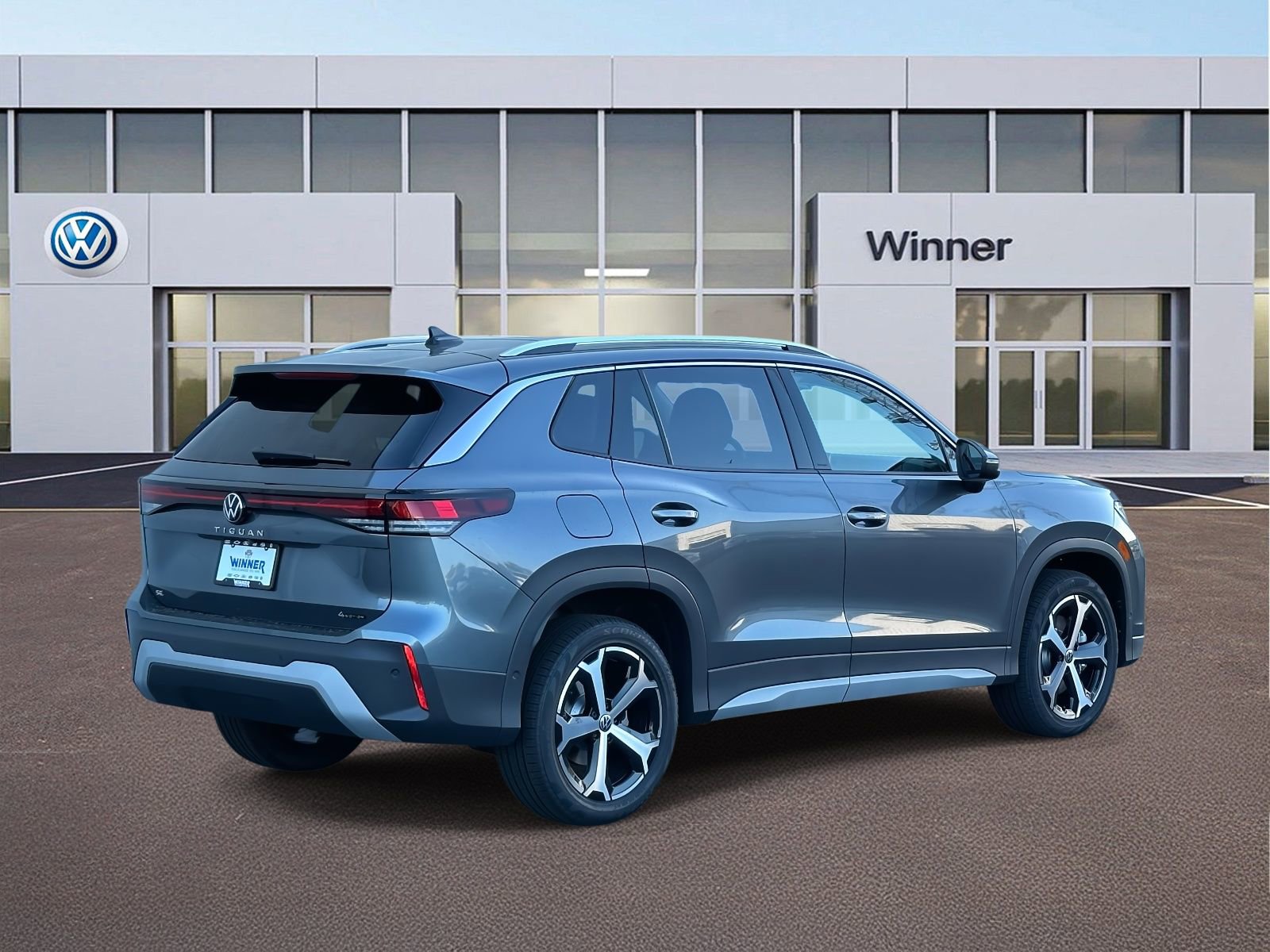 New 2025 Volkswagen Tiguan SE image 5