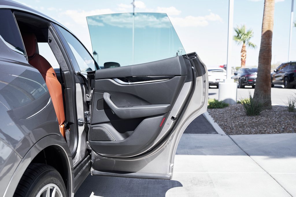 Used 2022 Maserati Levante Modena image 13