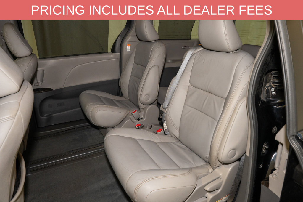 Used 2016 Toyota Sienna XLE Premium FWD image 10