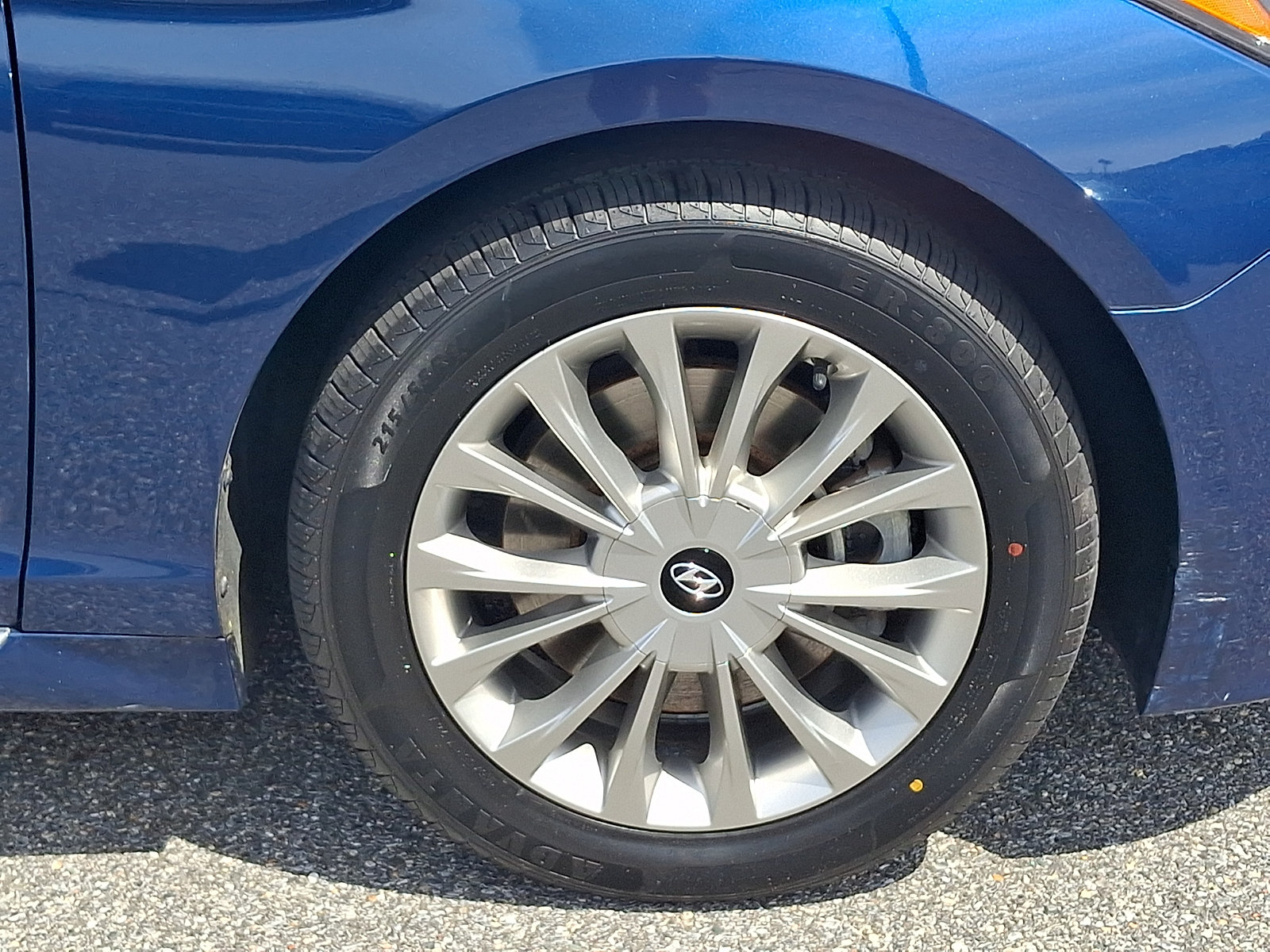 Used 2015 Hyundai Sonata Limited w/ Option Group 06 FWD image 8