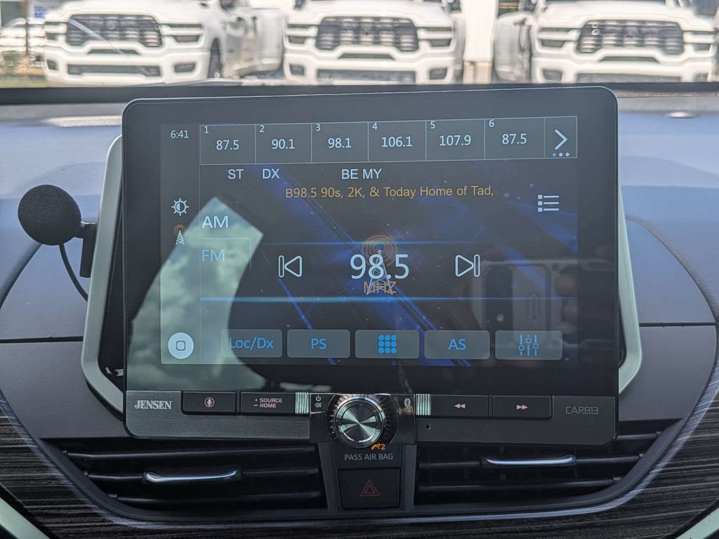 Used 2019 Nissan Altima 2.5 SL FWD image 16