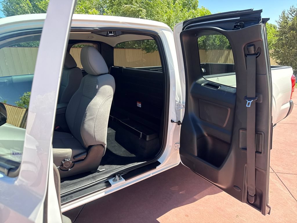 Used 2021 Toyota Tacoma SR RWD image 18