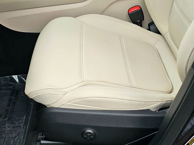 Certified 2026 Mercedes-Benz GLC 300 4MATIC image 19