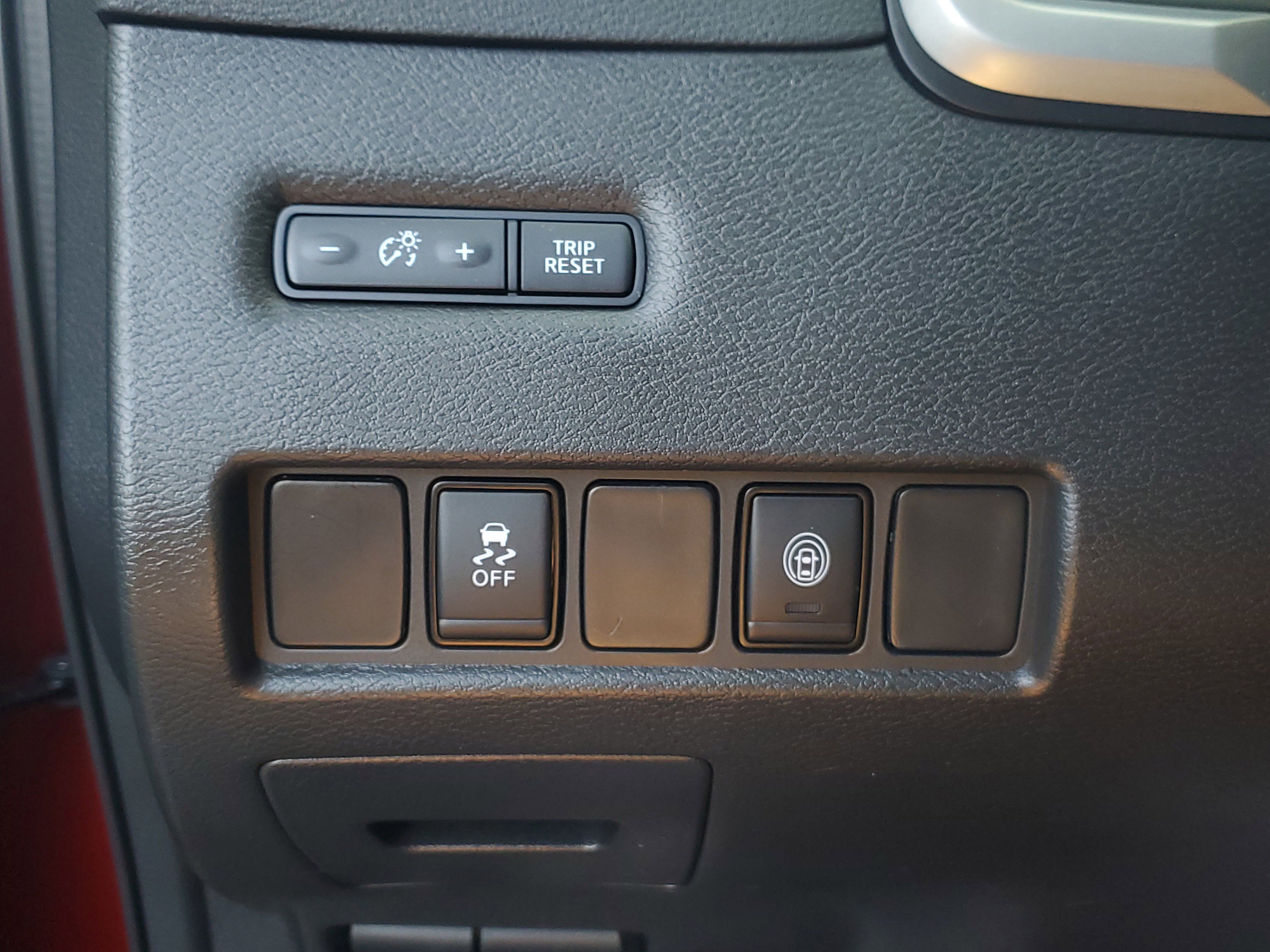 Used 2024 Nissan Murano SV image 28