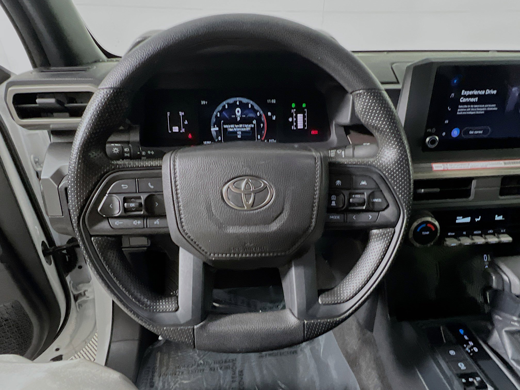 Used 2025 Toyota Tacoma SR5 image 18