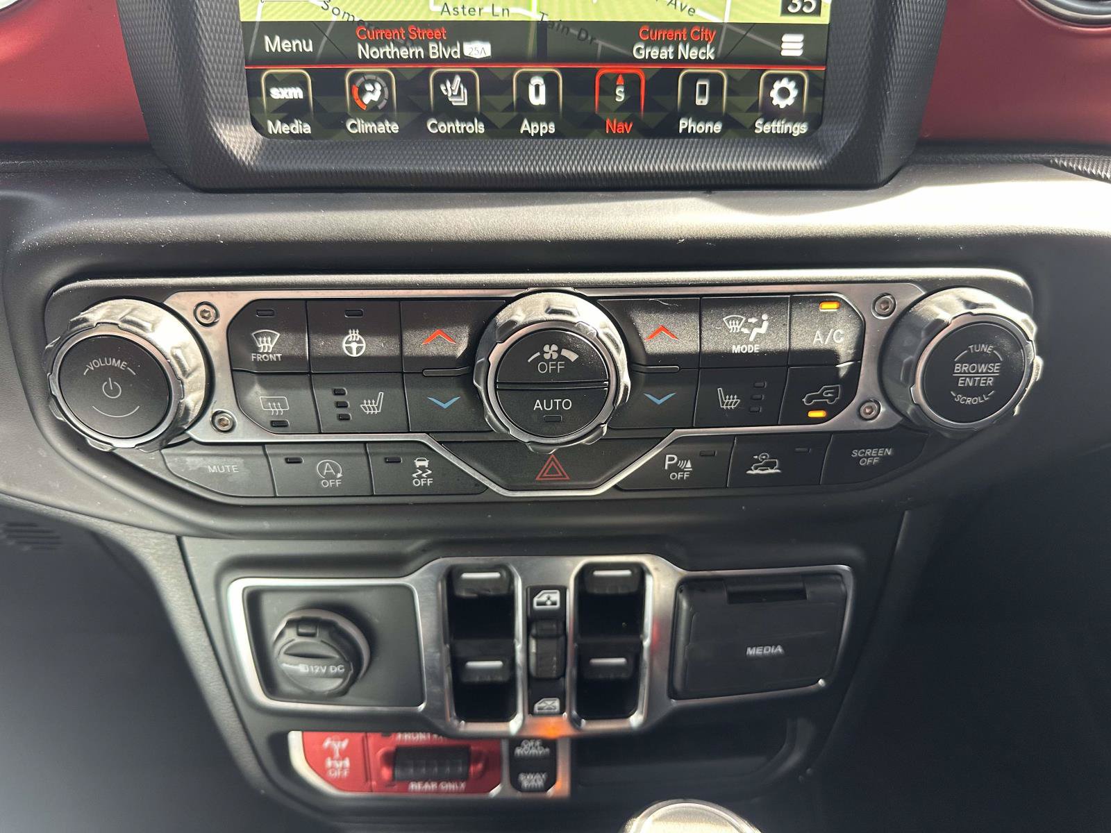 Used 2021 Jeep Gladiator Rubicon AWD/4WD image 35