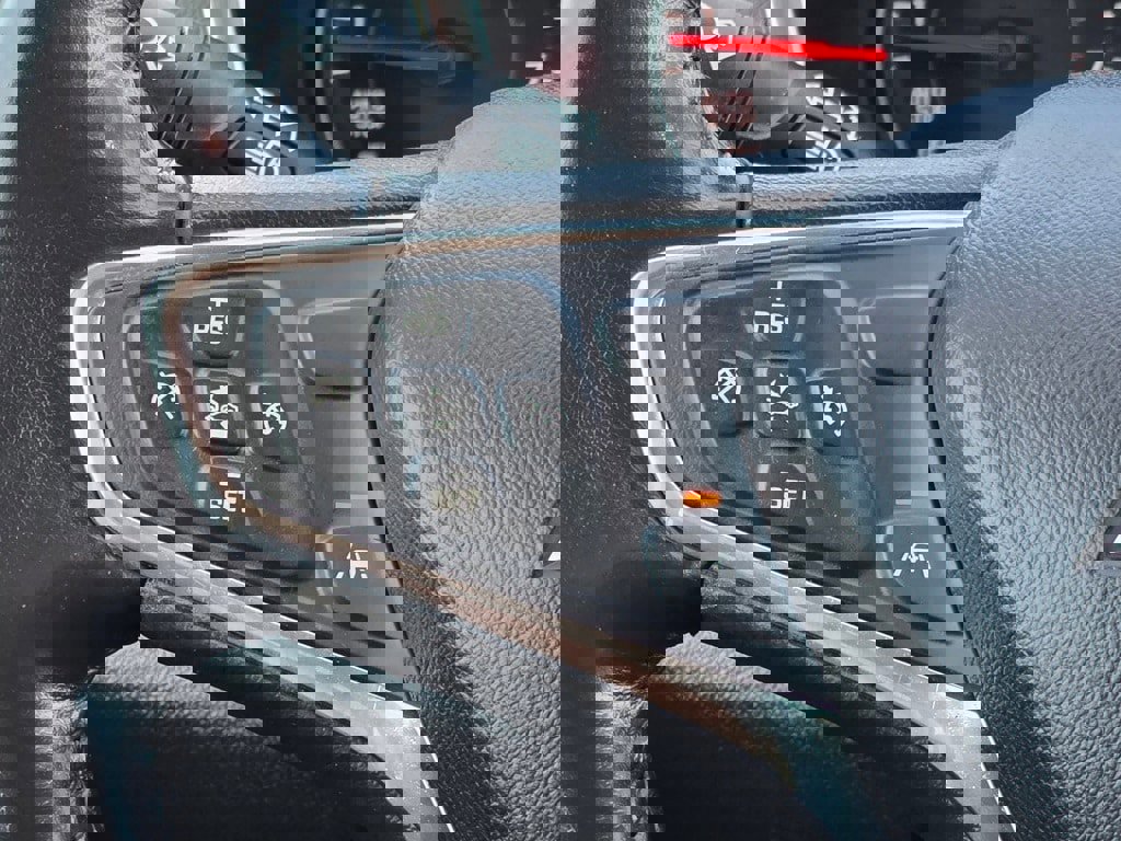 Used 2021 Chevrolet Equinox LT image 17