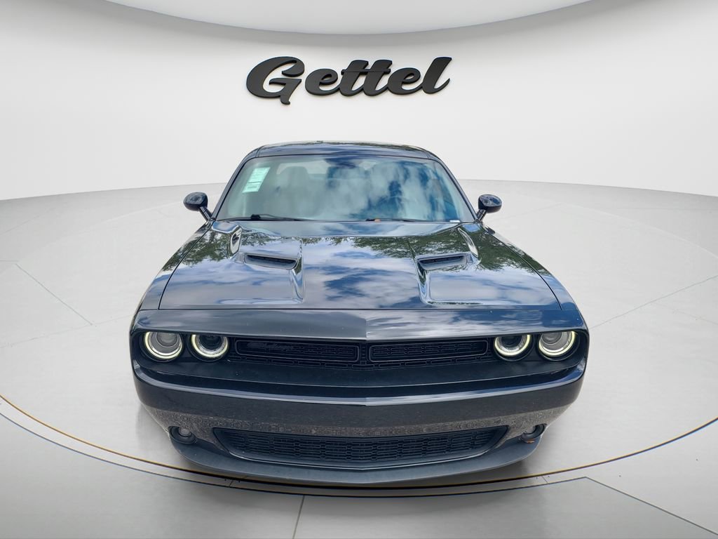 Used 2019 Dodge Challenger SXT w/ Blacktop Package image 8