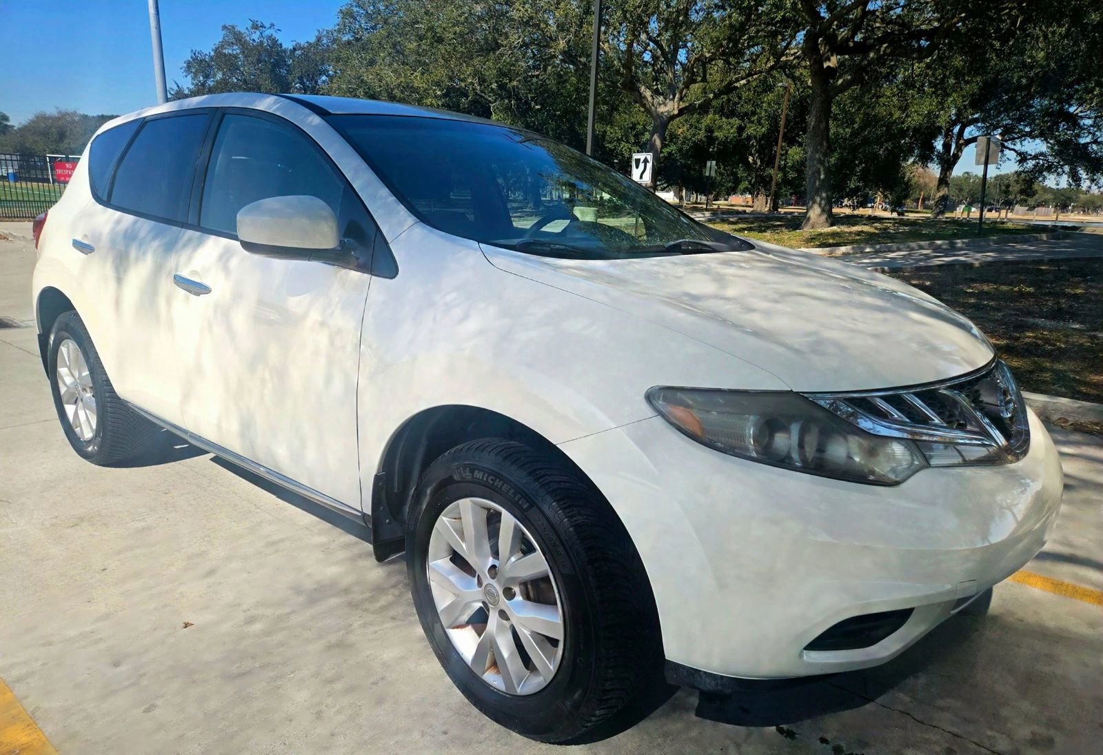 Used 2014 Nissan Murano S image 1