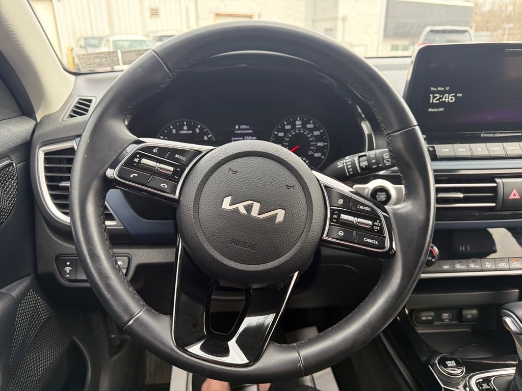 Certified 2023 Kia Seltos S w/ Navigation Package image 13