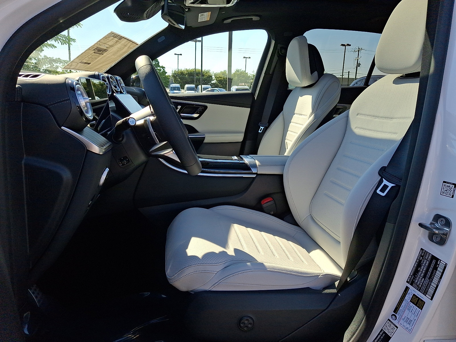 New 2026 Mercedes-Benz GLC 300 4MATIC image 9