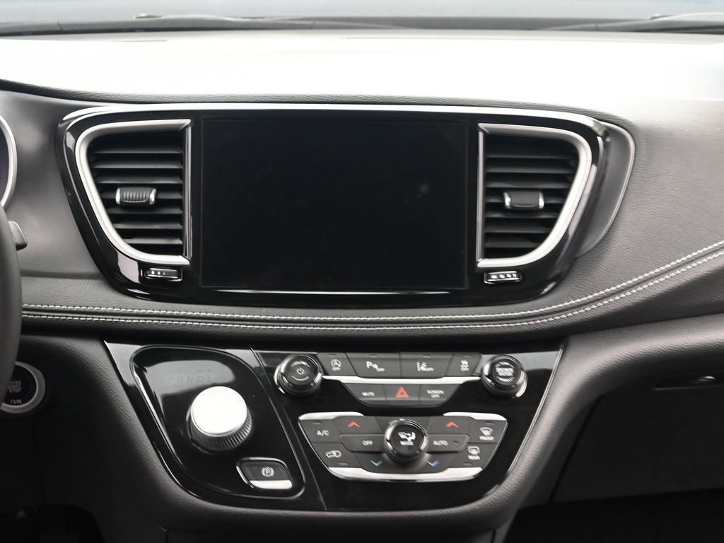 New 2026 Chrysler Pacifica Select image 25