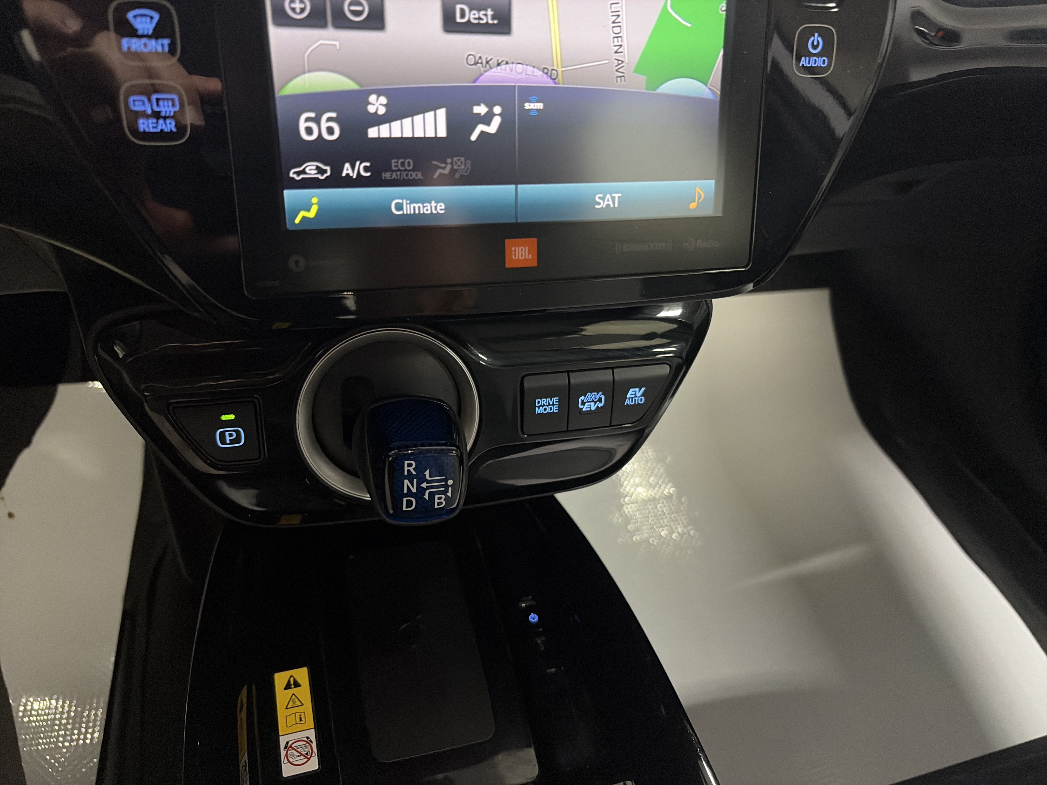 Used 2022 Toyota Prius Prime Limited FWD image 20