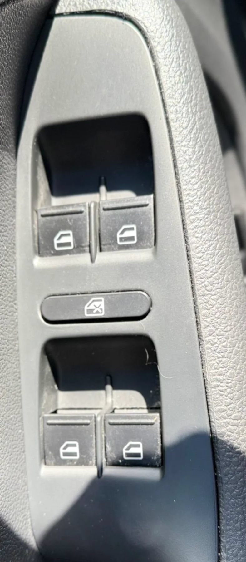 Used 2017 Volkswagen Jetta SE FWD image 26
