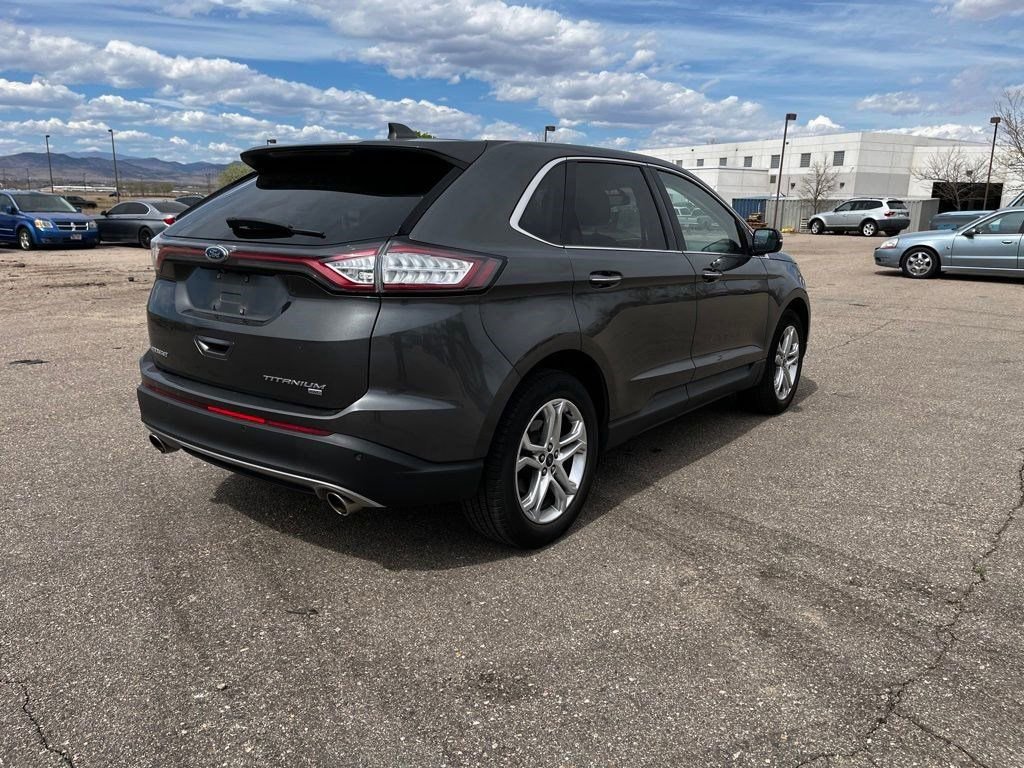 Used 2018 Ford Edge Titanium image 5