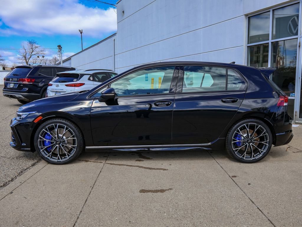 New 2026 Volkswagen Golf image 2