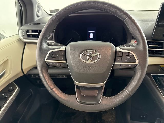 Certified 2024 Toyota Sienna XLE w/ XLE Plus Package image 18