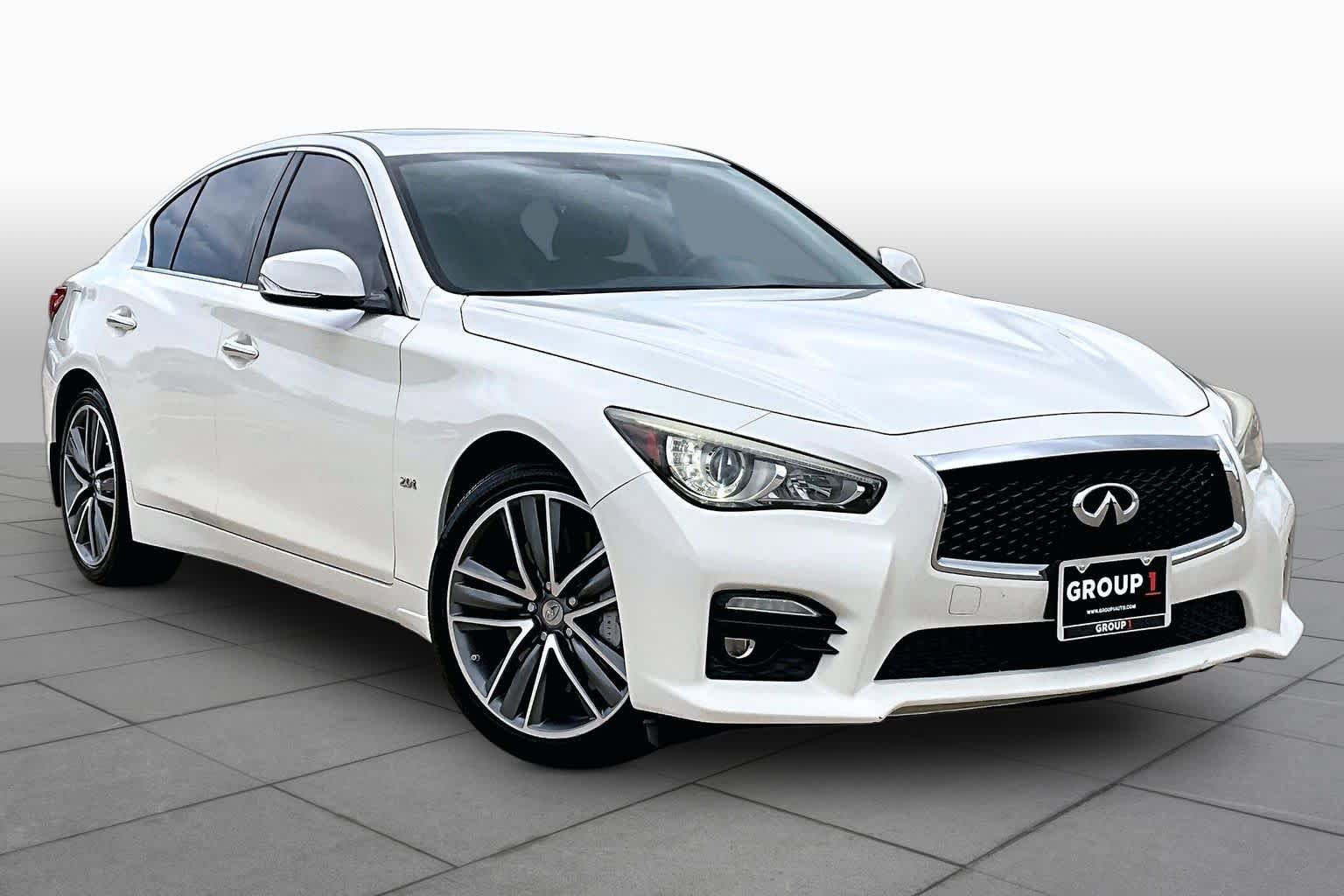 Used 2017 INFINITI Q50 Sport w/ Cargo Package (L97) RWD image 3
