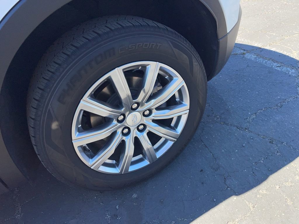 Used 2023 Cadillac XT4 Premium Luxury image 4