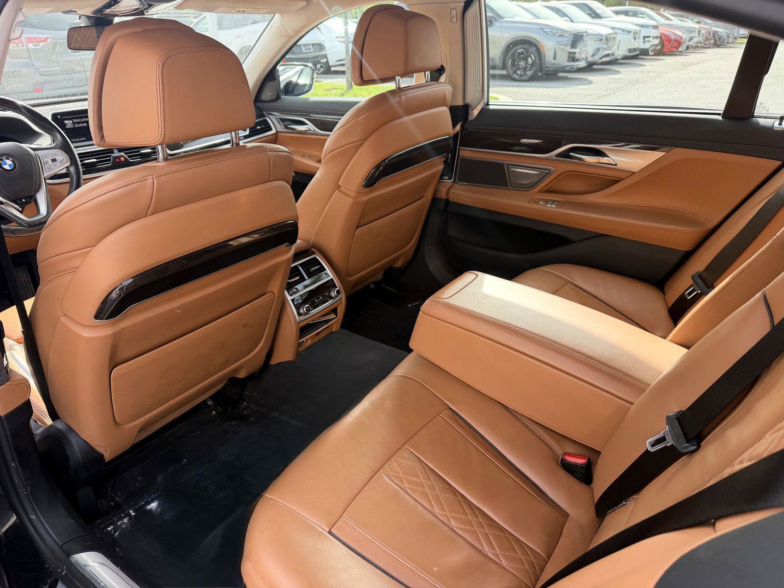 Used 2020 BMW 745e xDrive AWD/4WD image 11