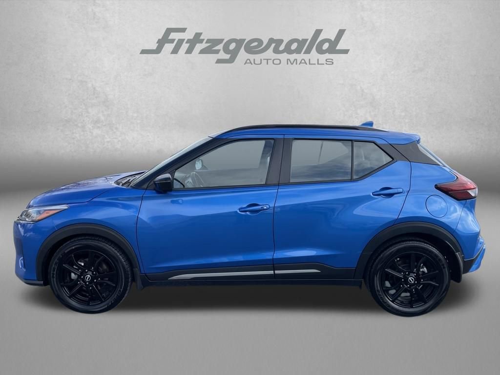 Used 2023 Nissan Kicks SR w/ SR Premium Package image 4