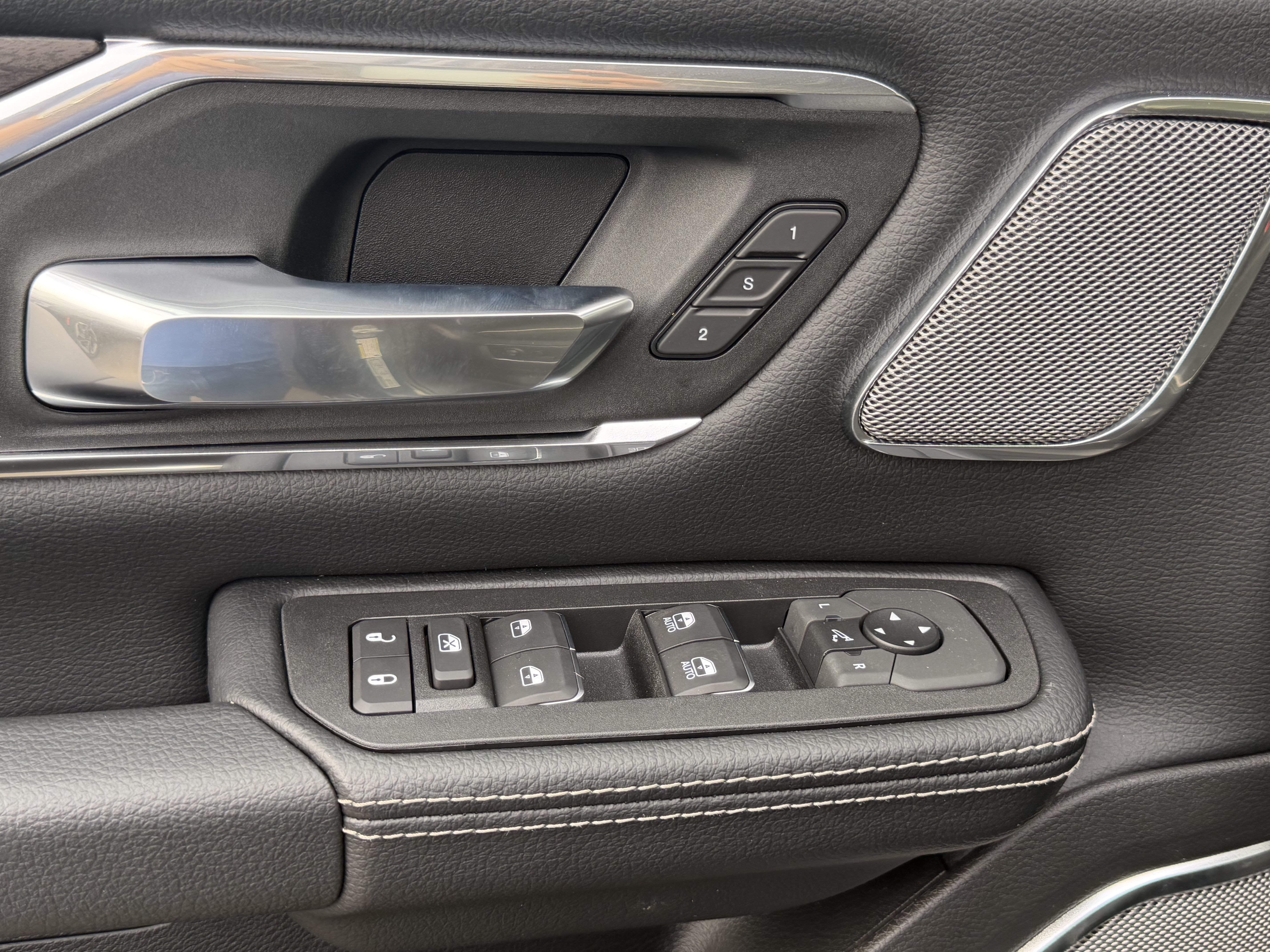 New 2026 RAM 1500 Laramie w/ Night Edition AWD/4WD image 20
