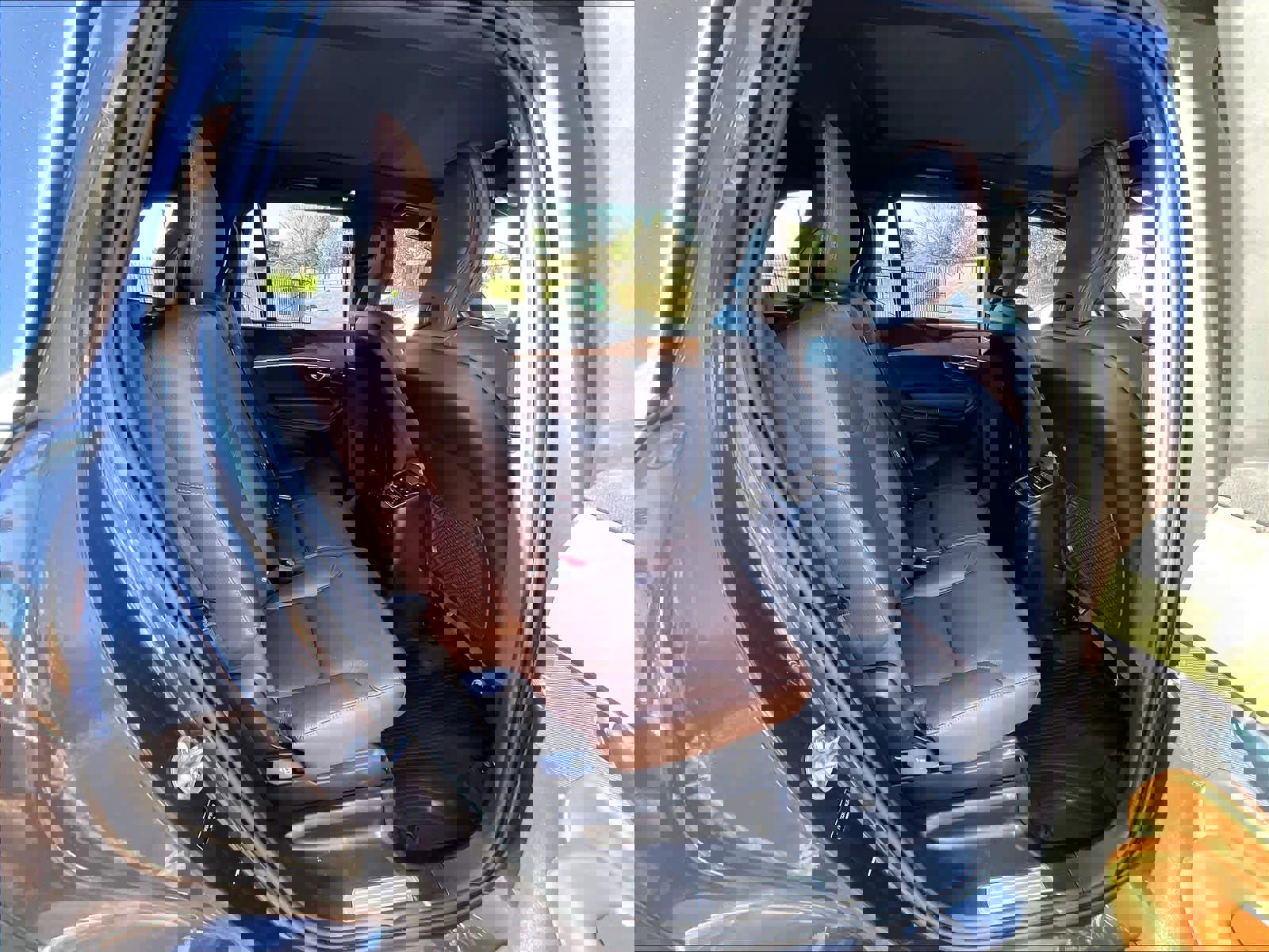 Used 2023 Volvo XC90 T8 Plus image 30