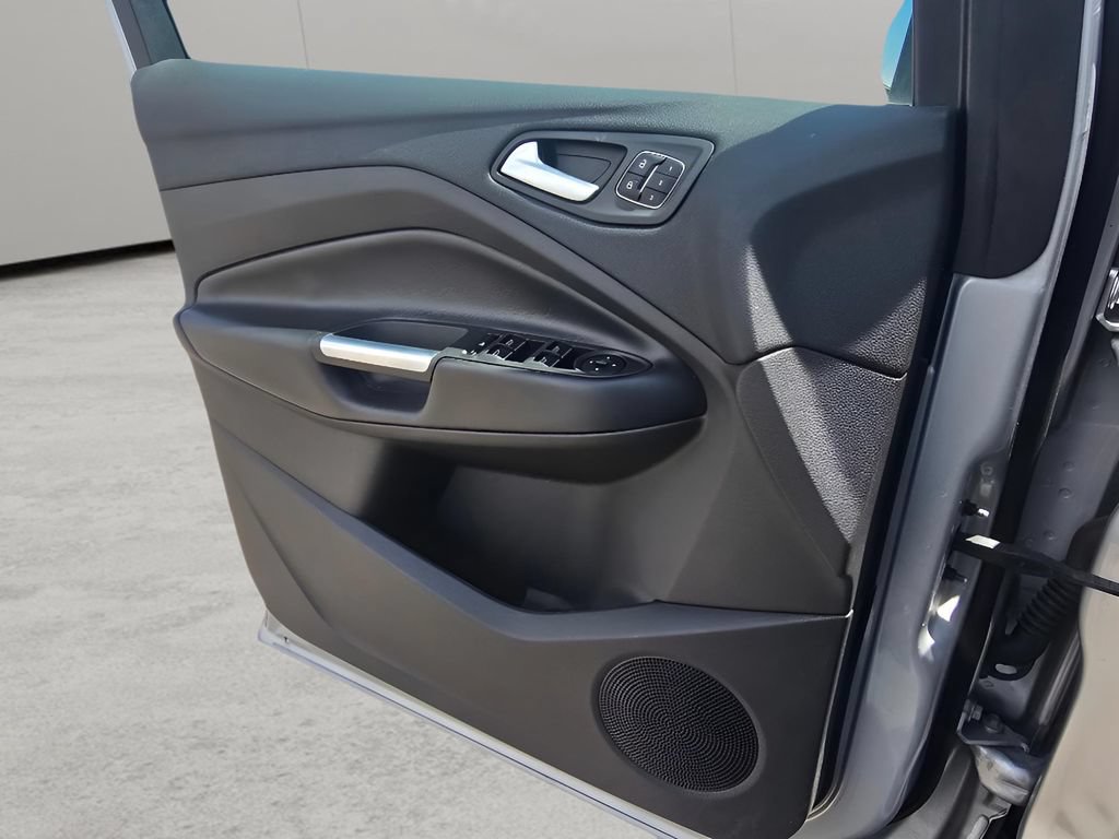 Used 2019 Ford Escape Titanium AWD/4WD image 19
