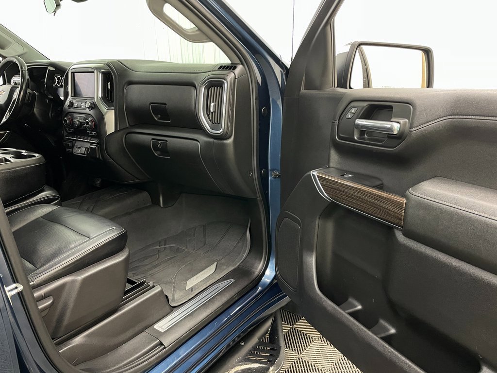 Used 2019 Chevrolet Silverado 1500 LT w/ Texas Edition image 38