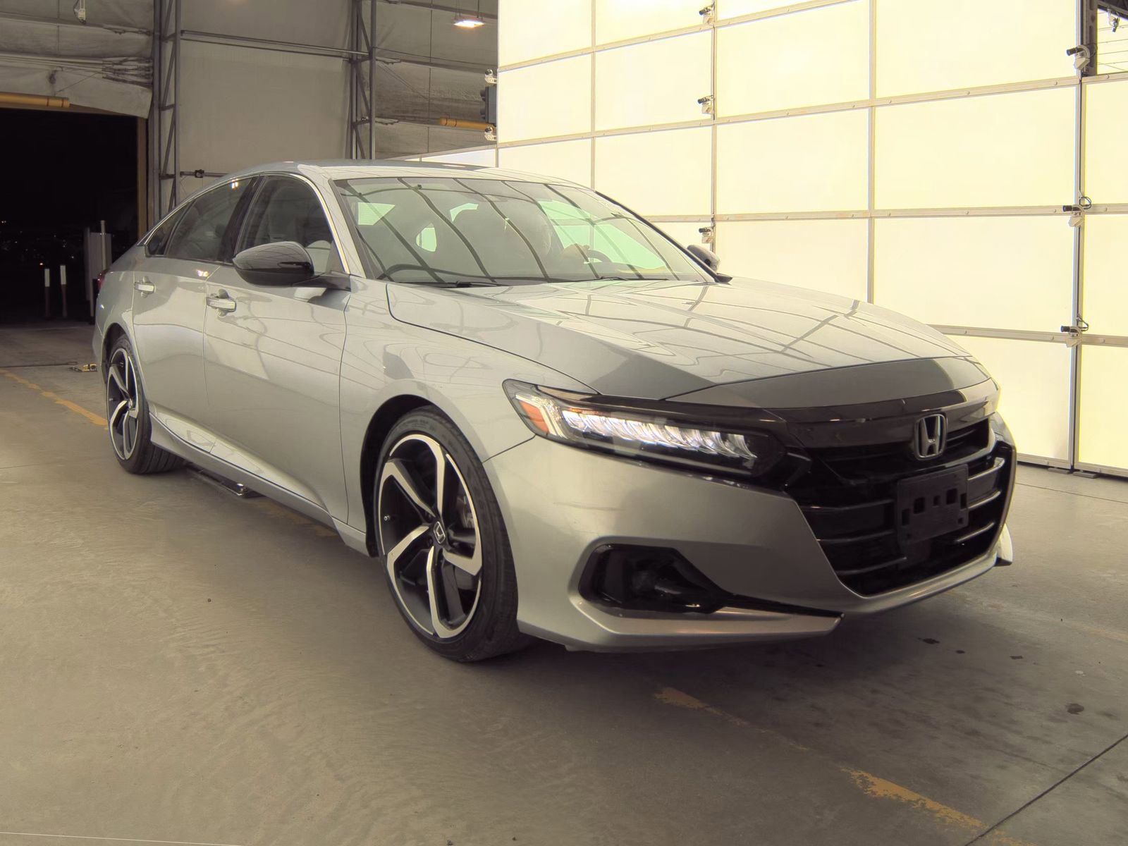 Used 2022 Honda Accord Sport Special Edition image 4