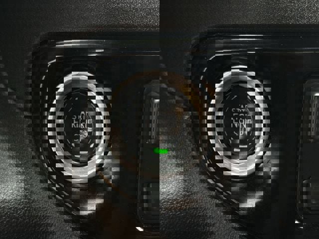 Used 2022 Chevrolet Silverado 1500 RST image 21