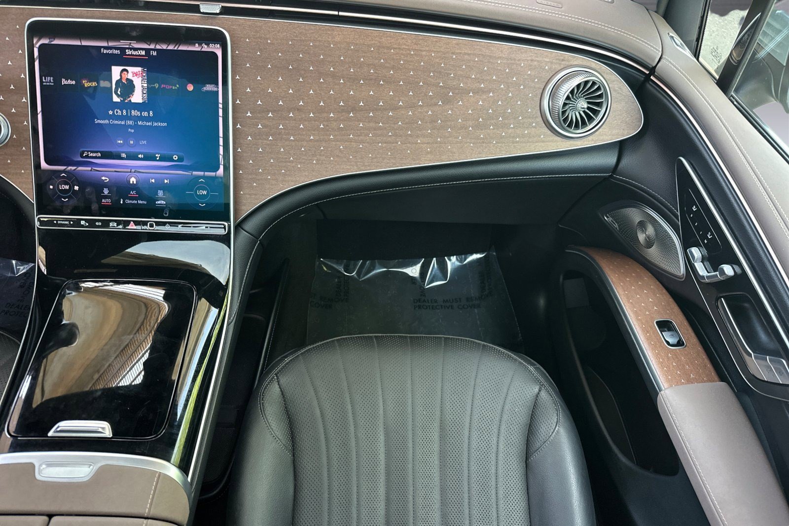 Certified 2023 Mercedes-Benz EQS 450+ SUV image 23