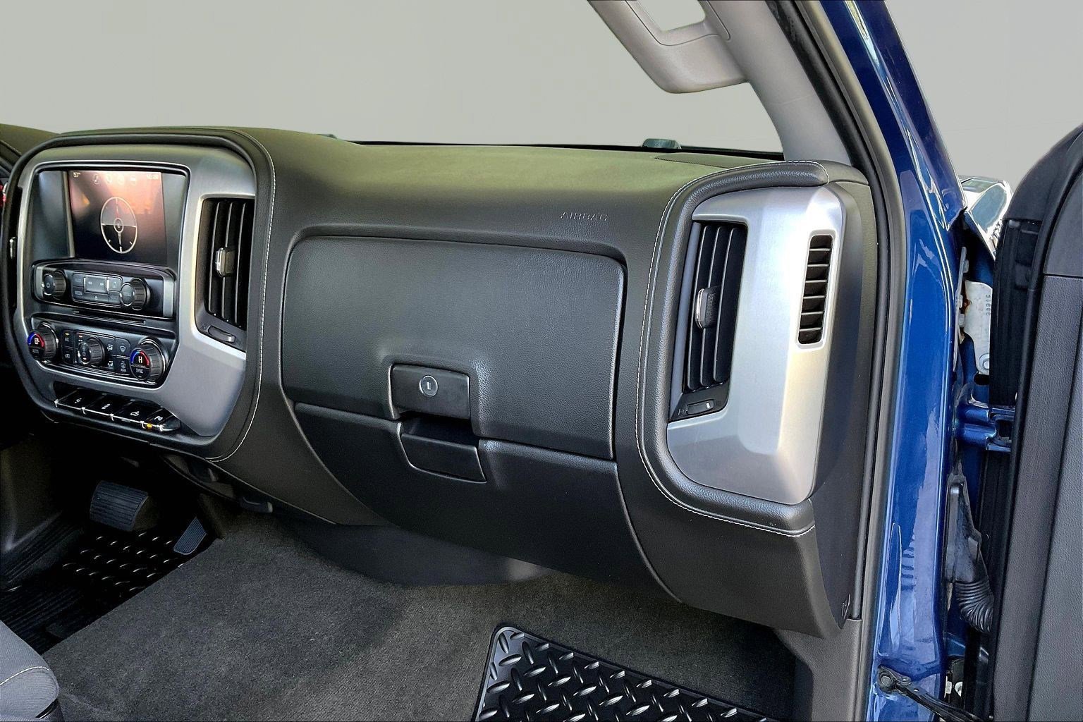 Used 2016 GMC Sierra 1500 SLE w/ SLE Value Package image 27