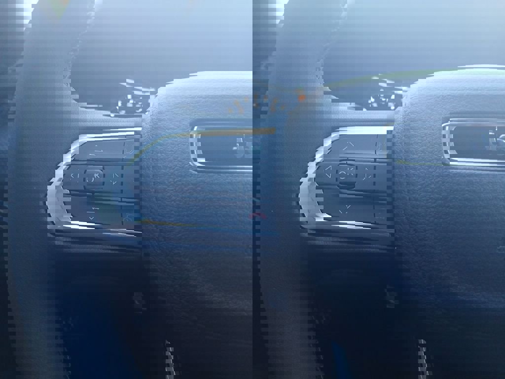 New 2026 Jeep Compass Latitude image 12