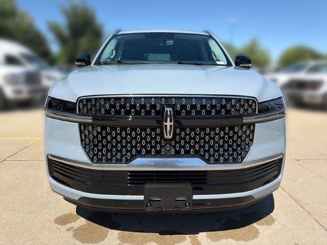 New 2026 Lincoln Navigator Reserve AWD/4WD image 12