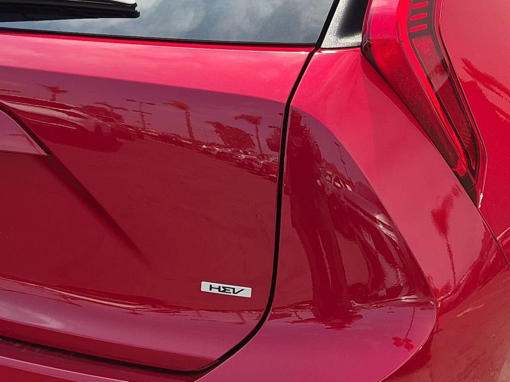 New 2026 Kia Niro FWD image 32