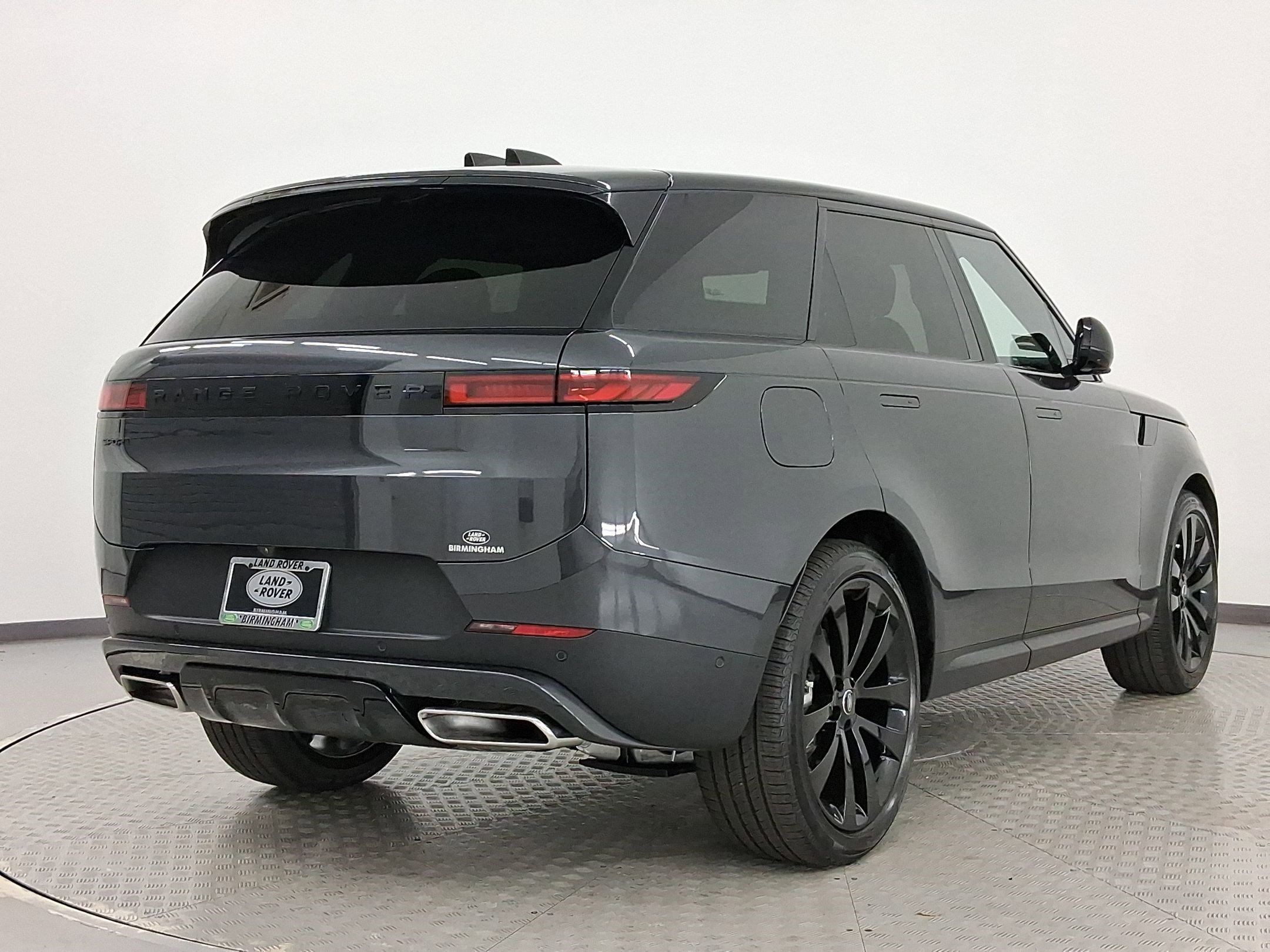 New 2025 Land Rover Range Rover Sport SE image 9