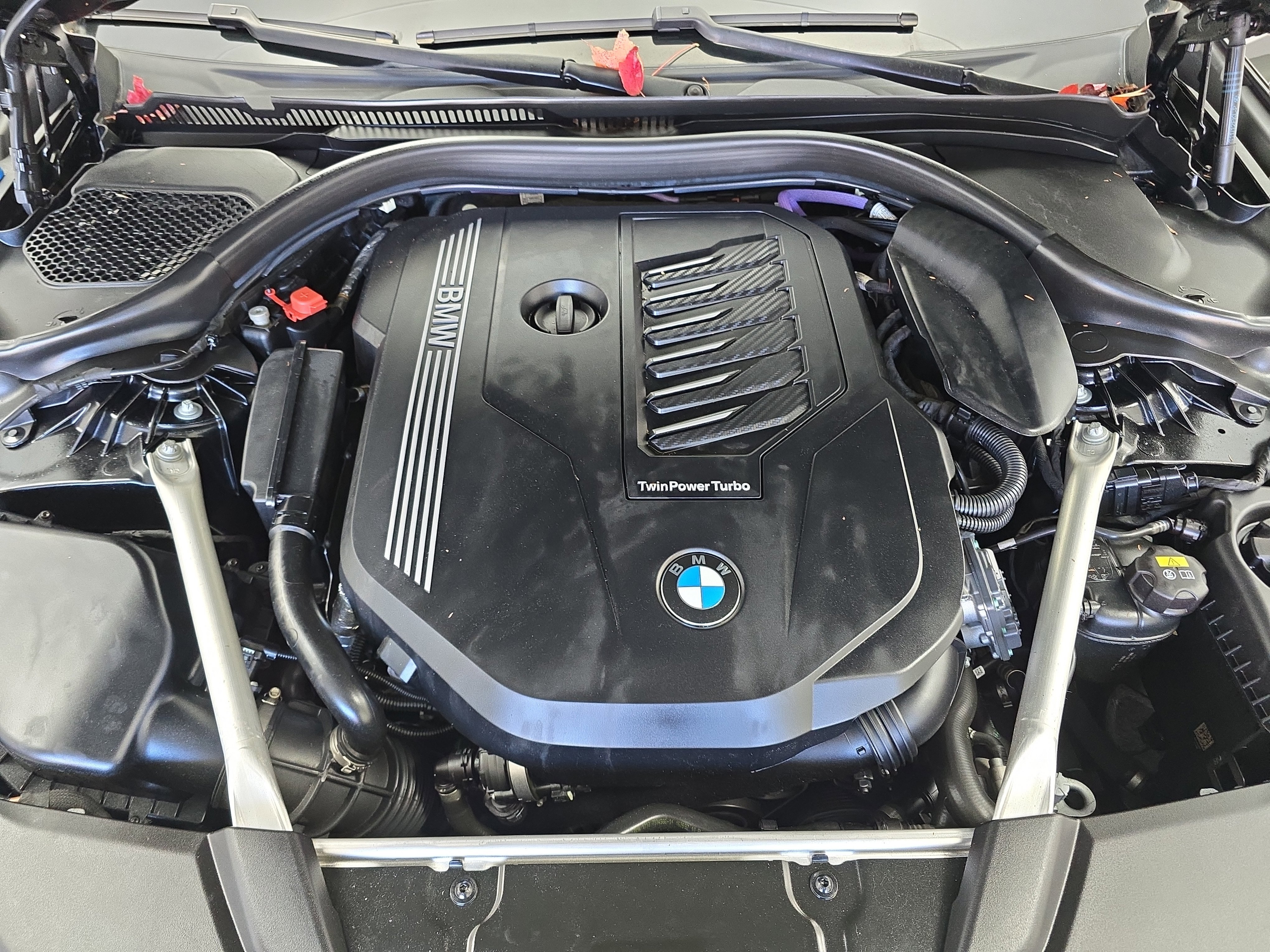 Used 2021 BMW 540i w/ Premium Package image 31